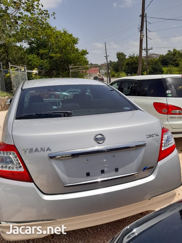 Nissan Teana 2,0L 2013-5
