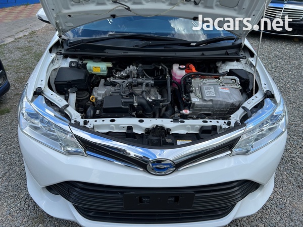 Toyota Fielder 1,5L 2017-14