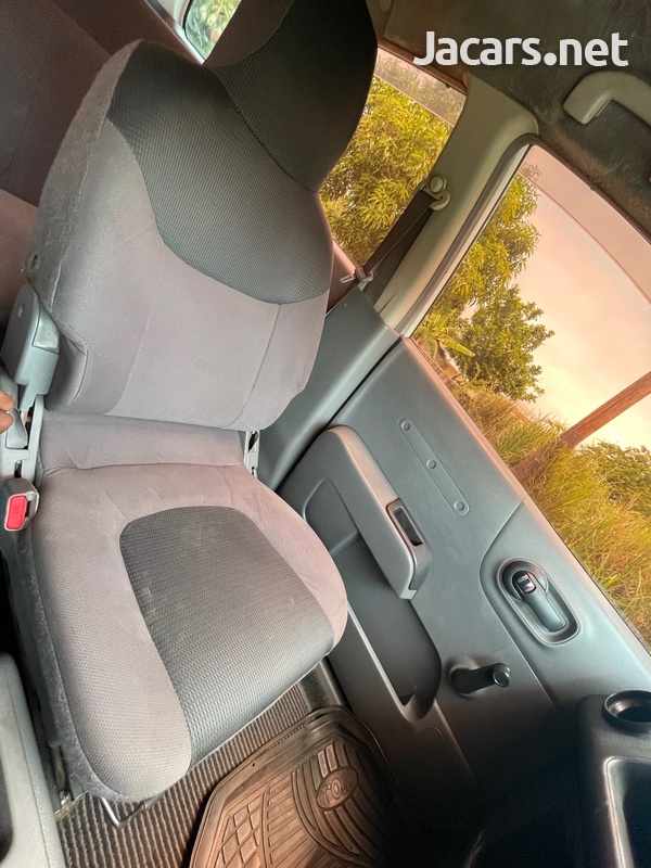 Nissan AD Wagon 1,5L 2012-8