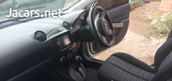 Mazda Demio 1,3L 2009-1
