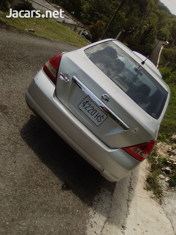 Nissan Tiida 1,2L 2011-5